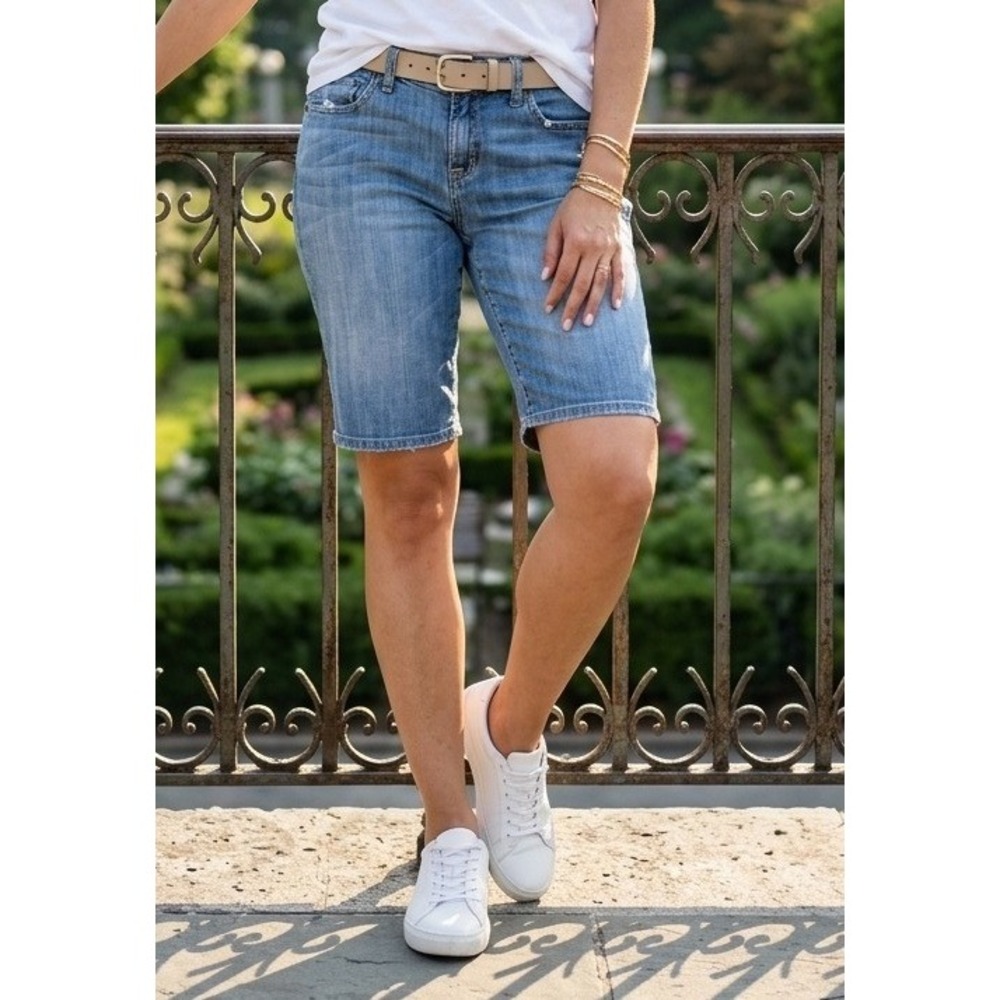 Lucky Brand Easy Rider Bermuda Denim Shorts Women's 10/30 Blue 7WP1108 Stretch